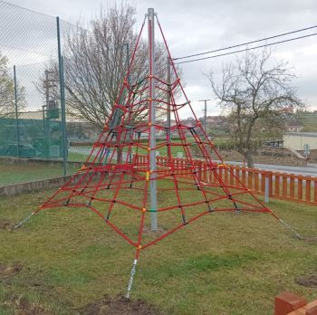 Lanová pyramida JEHLAN 320