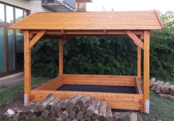 Hranolkoviště kryté - 300x300 cm včetně základní sady hranolků a podložky pod hranolkoviště