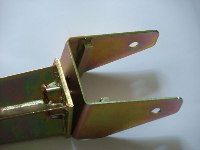 Zatloukací špice detail