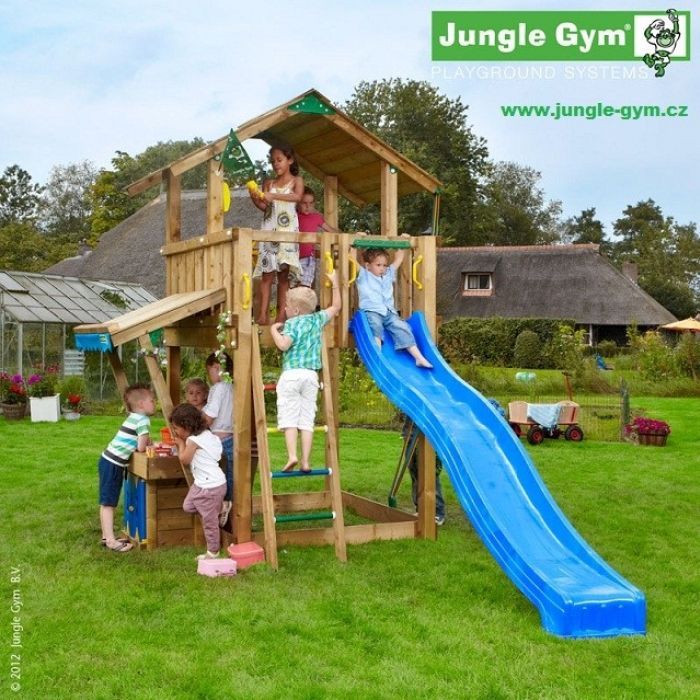 Jungle Chalet a a Minimarket module