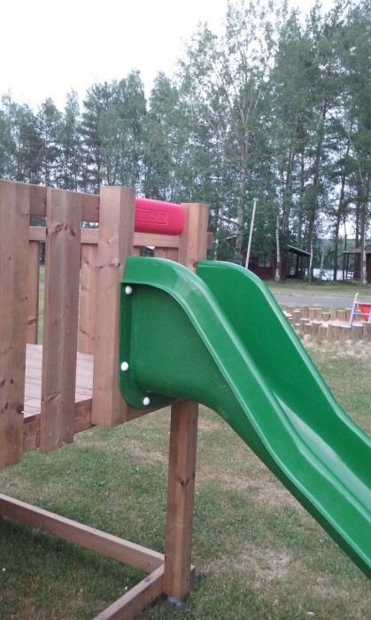 Skluzavka 520 cm zelená, laminátová, nástup 250 cm