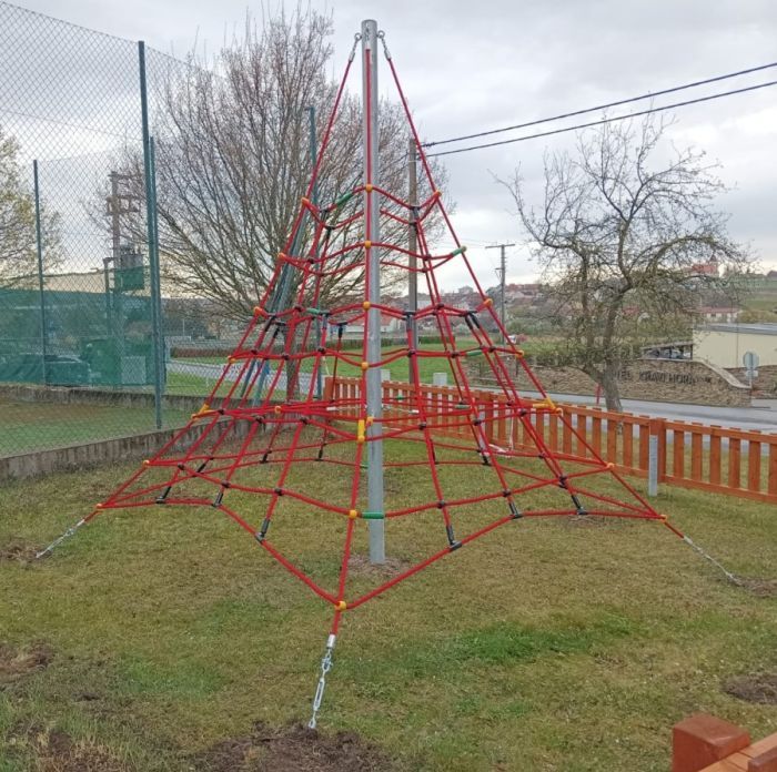 Lanová pyramida JEHLAN 320