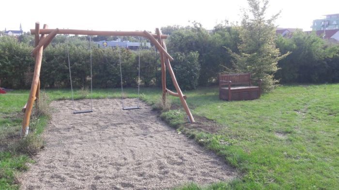 Houpačka z akátu - pro dvě děti