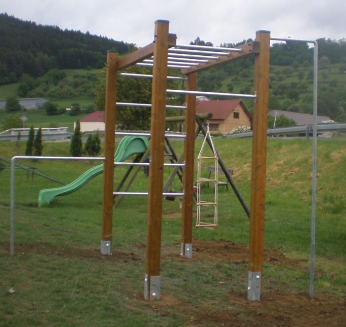 Workoutový prvek - venkovní fitness sestava Cubs 3